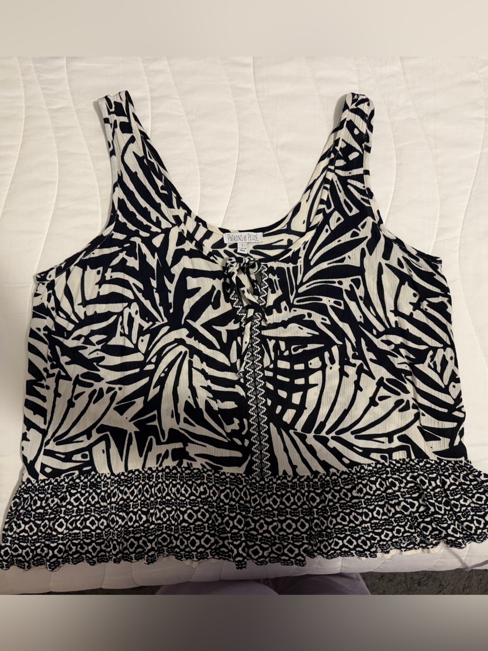 Black & White Tropical Print top